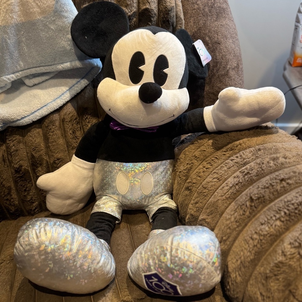 Disney Mickey Mouse 100 Years Of Wonder Large